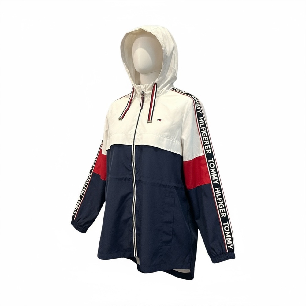 Tommy Hilfiger Color Block Windbreaker in Size Medium